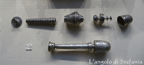 needlecases, porta aghi - V&A Museum